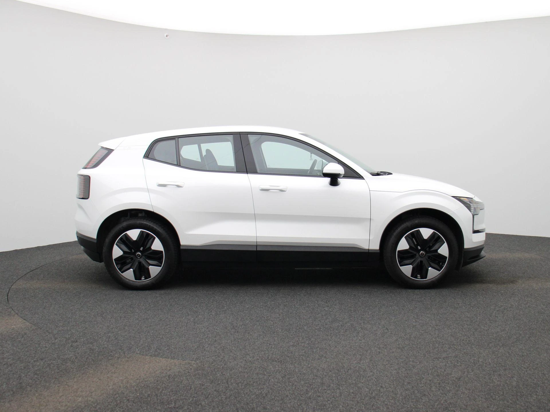Volvo-EX30-image-5
