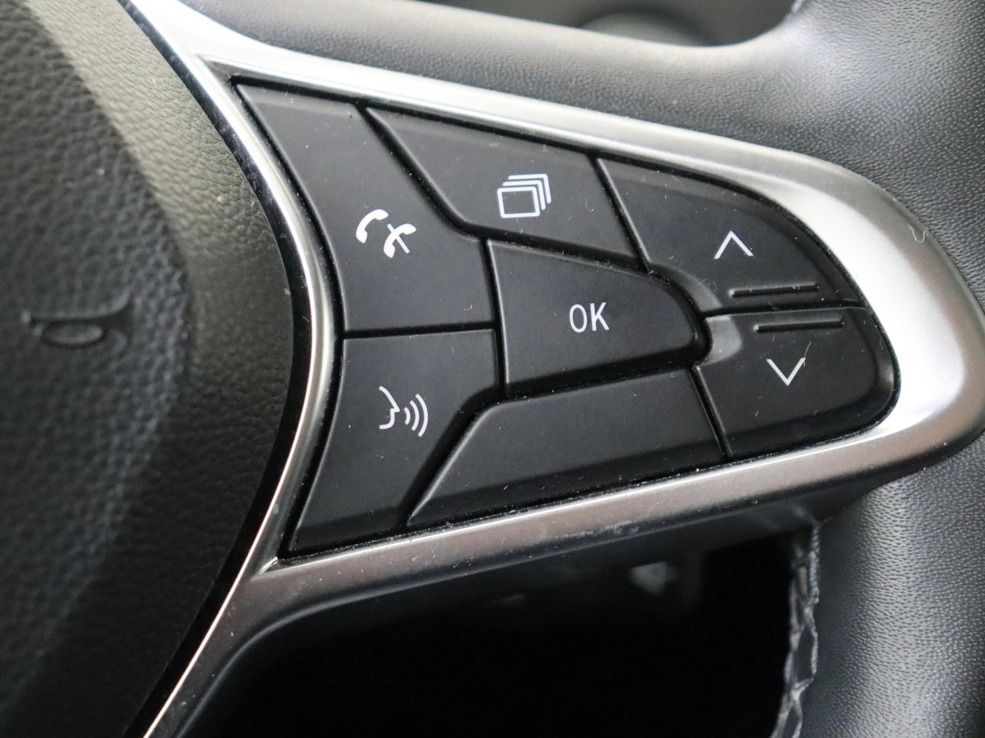 Renault-Clio-image-13