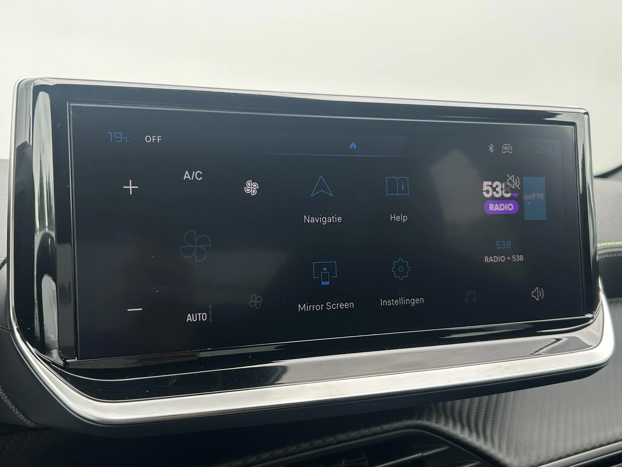 Peugeot-2008-image-13