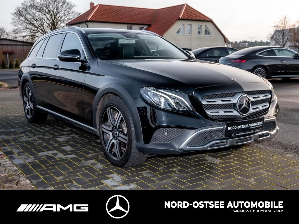 Mercedes-Benz E-Klasse 400 d 4M T All-Terrain AVANTGARDE NAVI 360 AHK All-TerrainW213 E 400 d 4M T All-Terrain AVANTGARDE NAVI 360 AHK All-Terrain