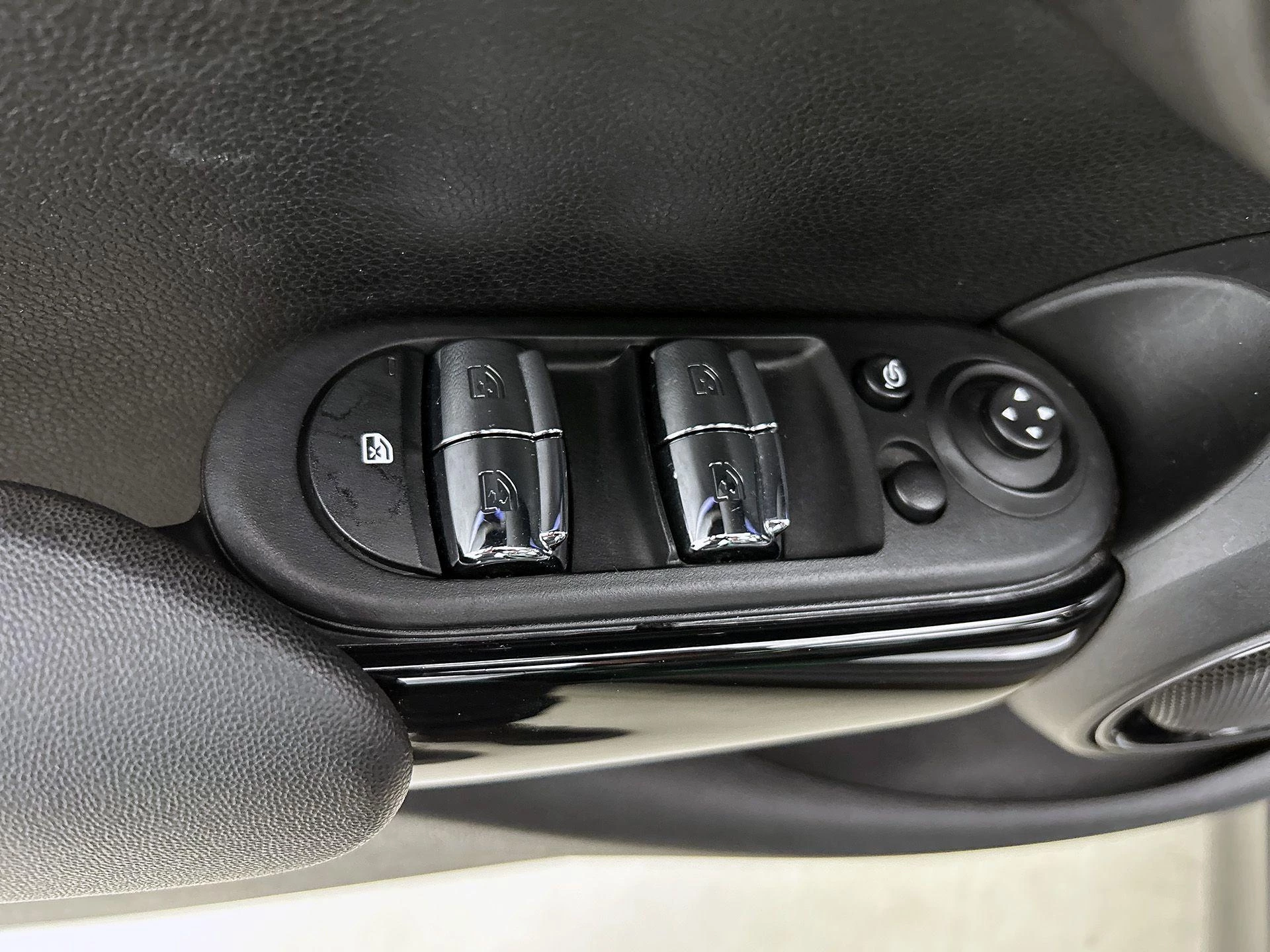 MINI-Cooper S-image-36