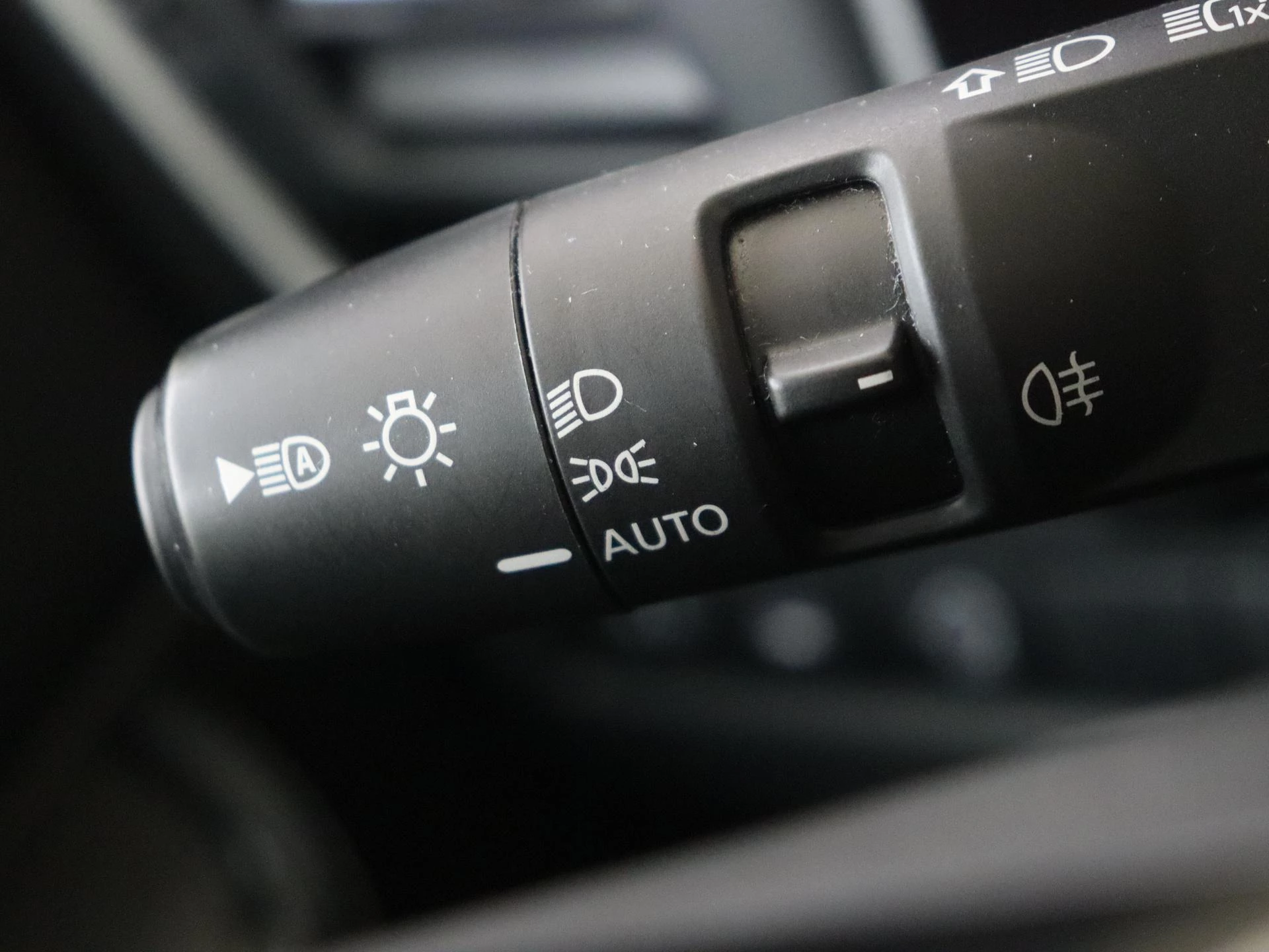 Nissan-QASHQAI-image-27