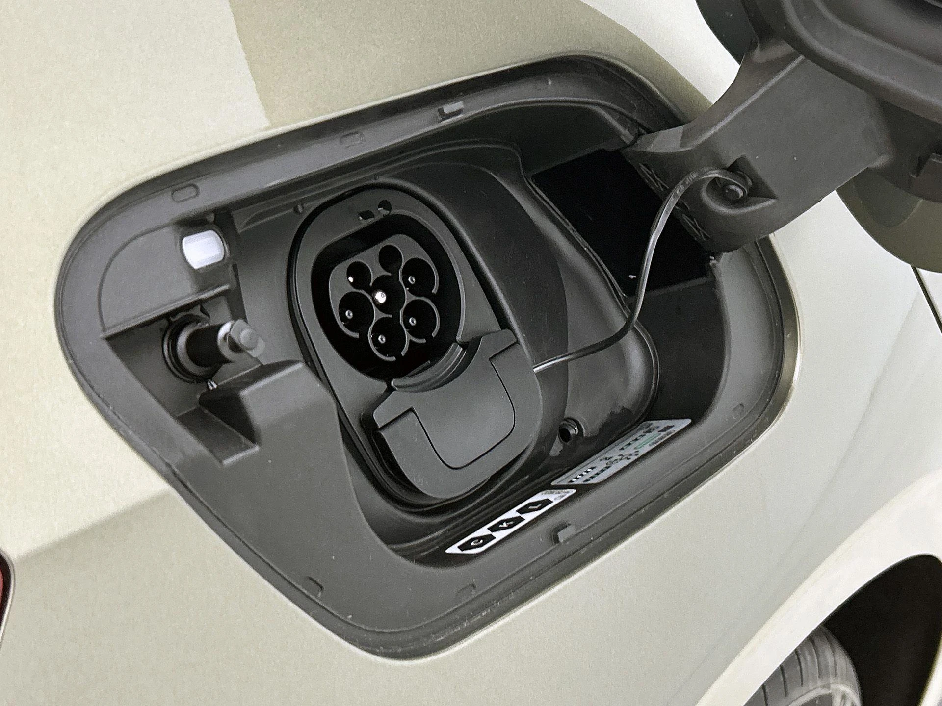 Volkswagen-ID.3 Neo-image-18