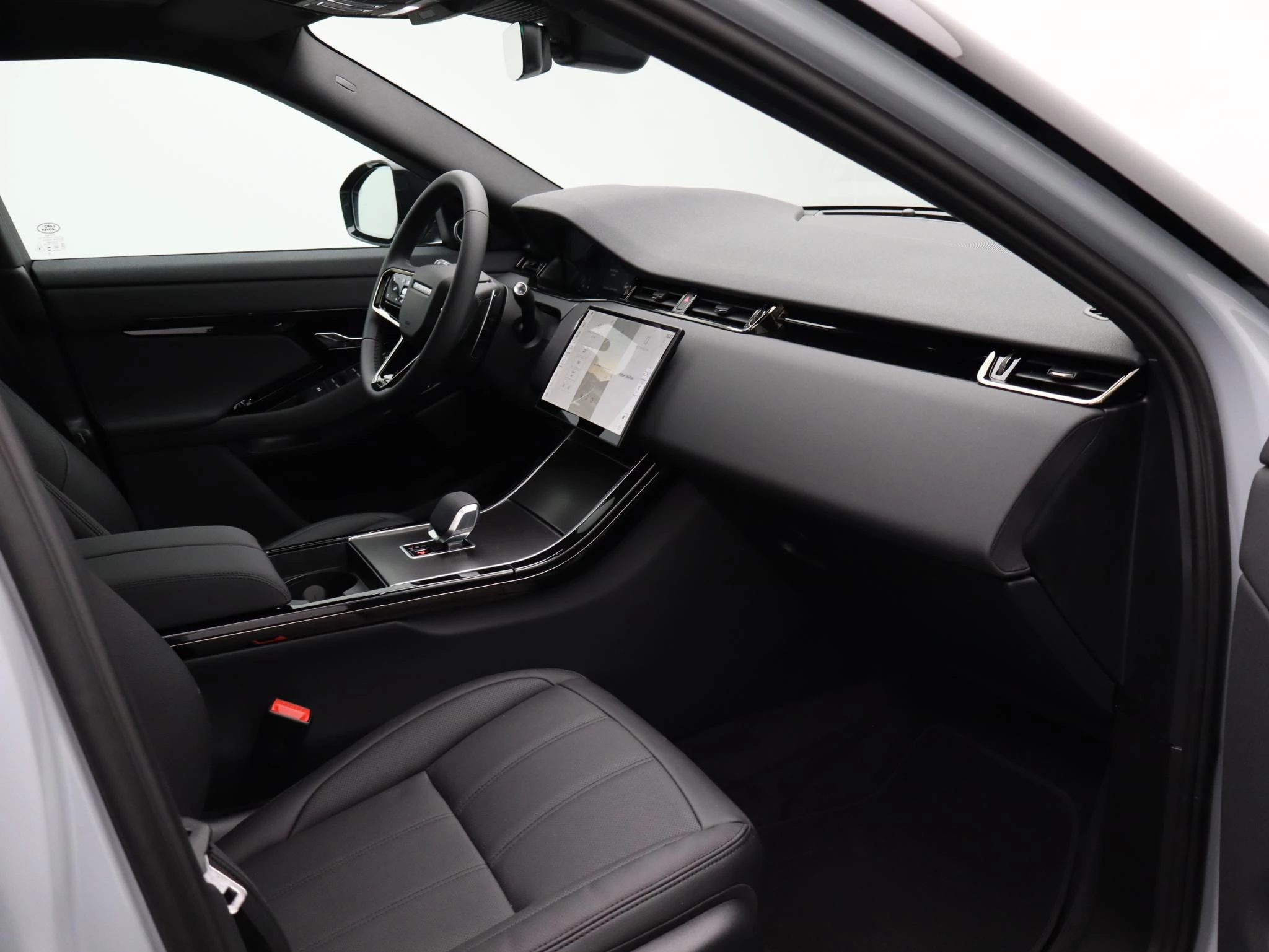 Land Rover-Range Rover Evoque-image-34
