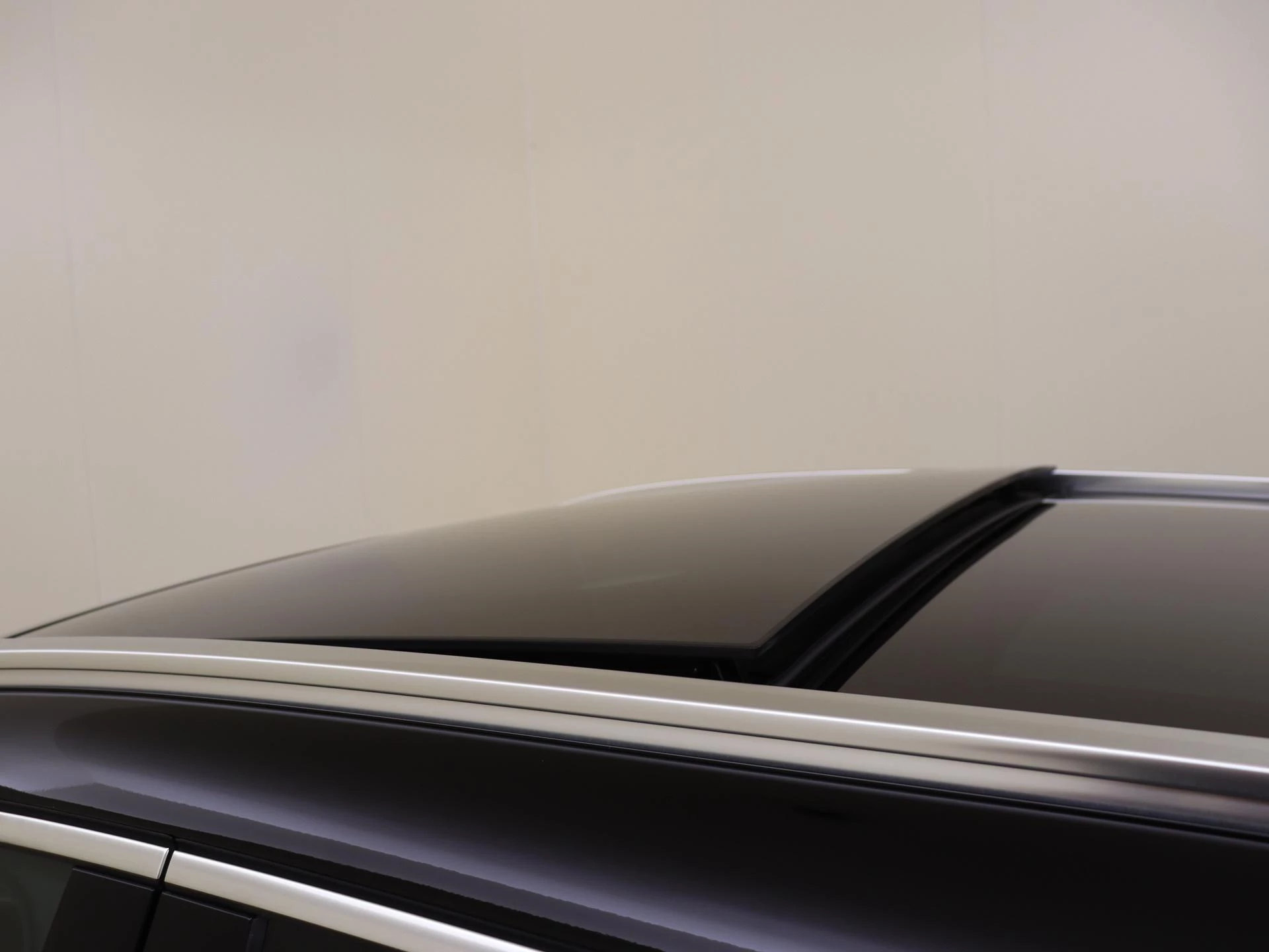 Mercedes-Benz-GLA-image-29