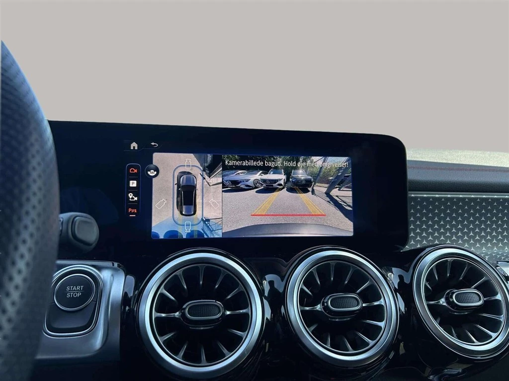 Mercedes-Benz-EQB-image-14