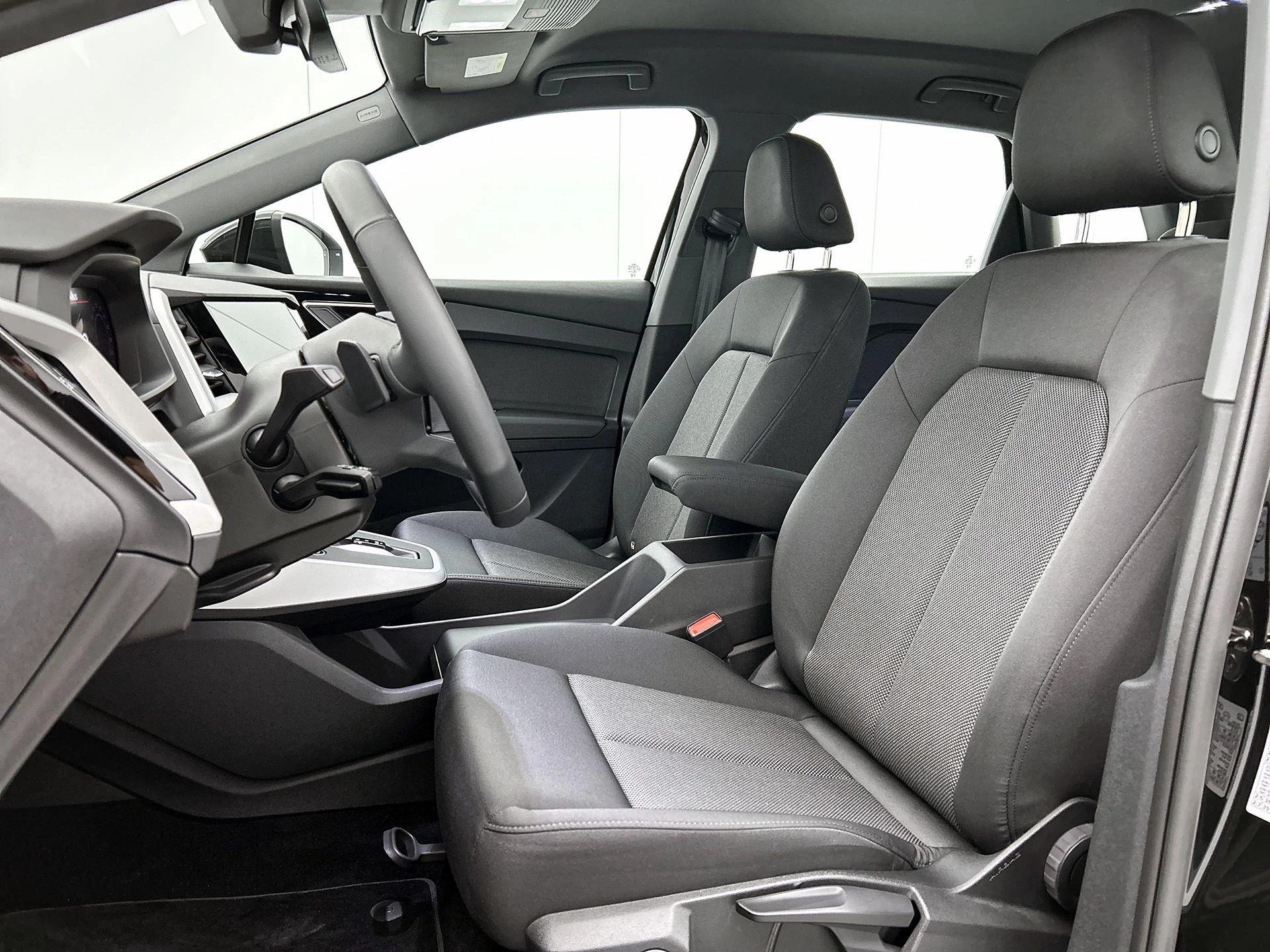 Audi-Q4 e-tron-image-22