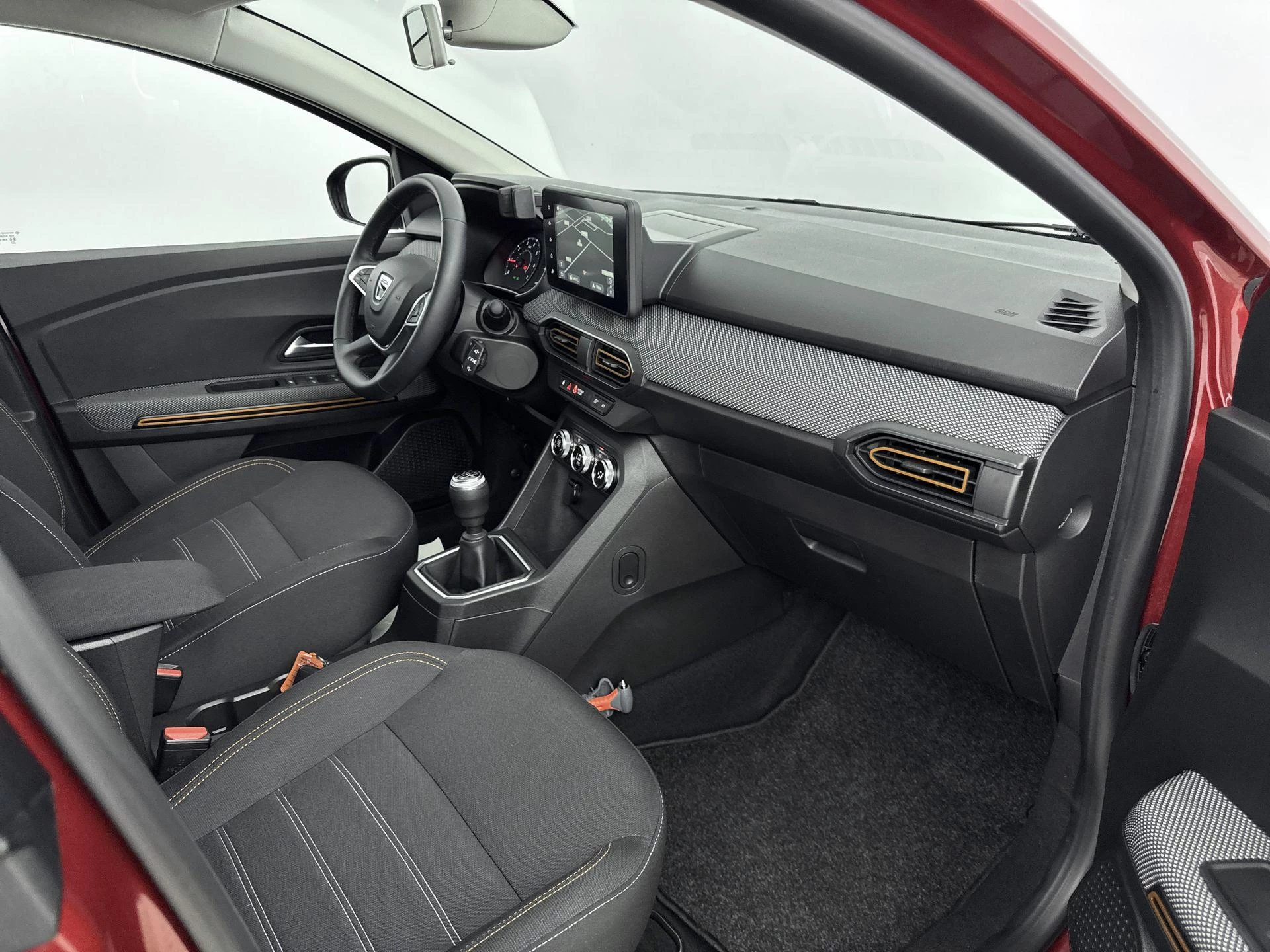 Dacia-Sandero Stepway-image-16