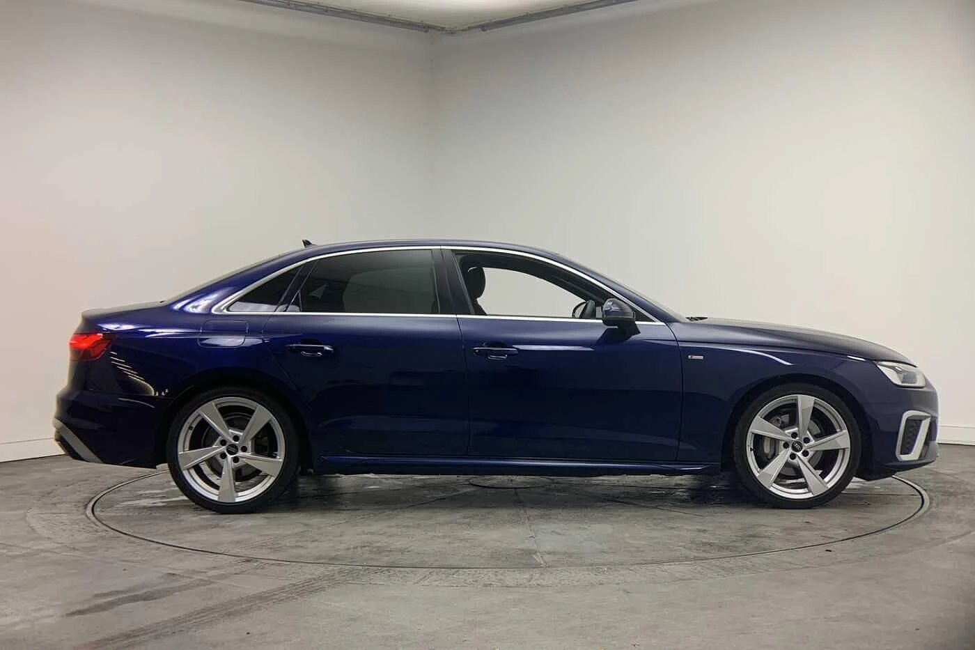Audi-A4-image-3