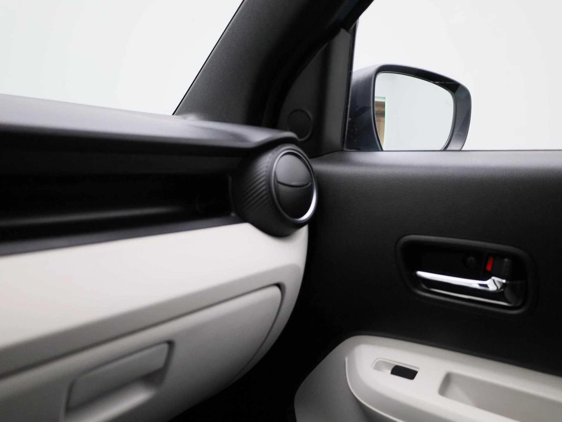 Suzuki-Ignis-image-25