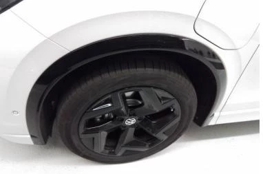 Volkswagen-Tiguan-image-4