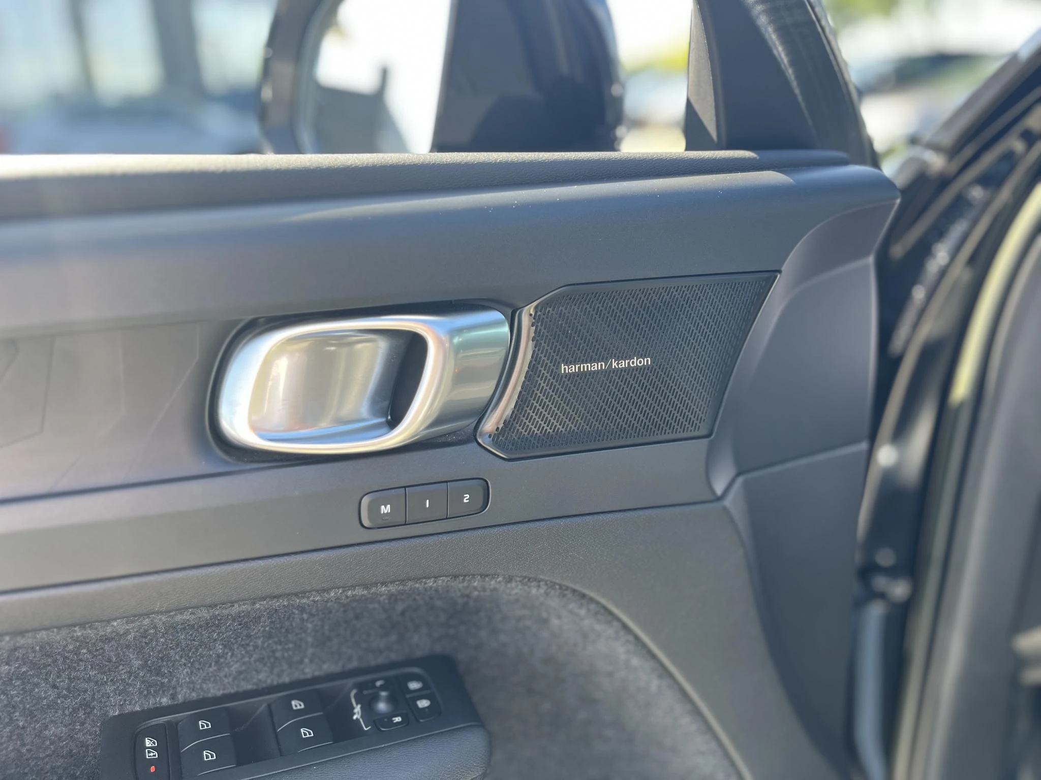 Volvo-XC40-image-7