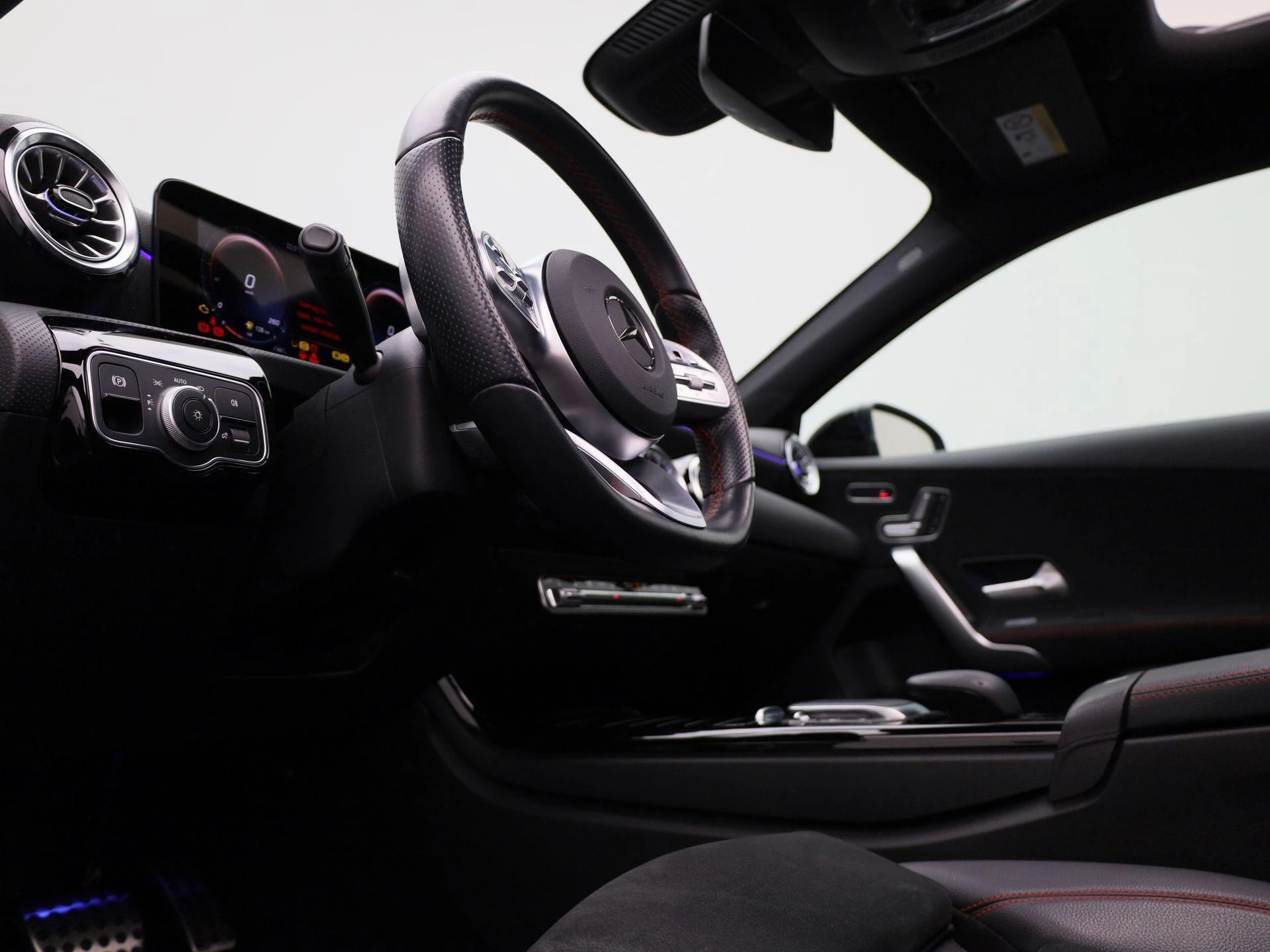 Mercedes-Benz-A-Klasse-image-40