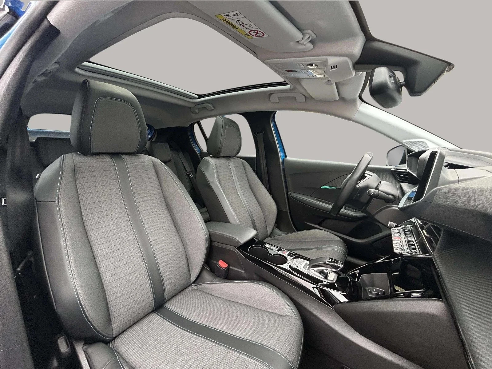 Peugeot-e-208-image-12