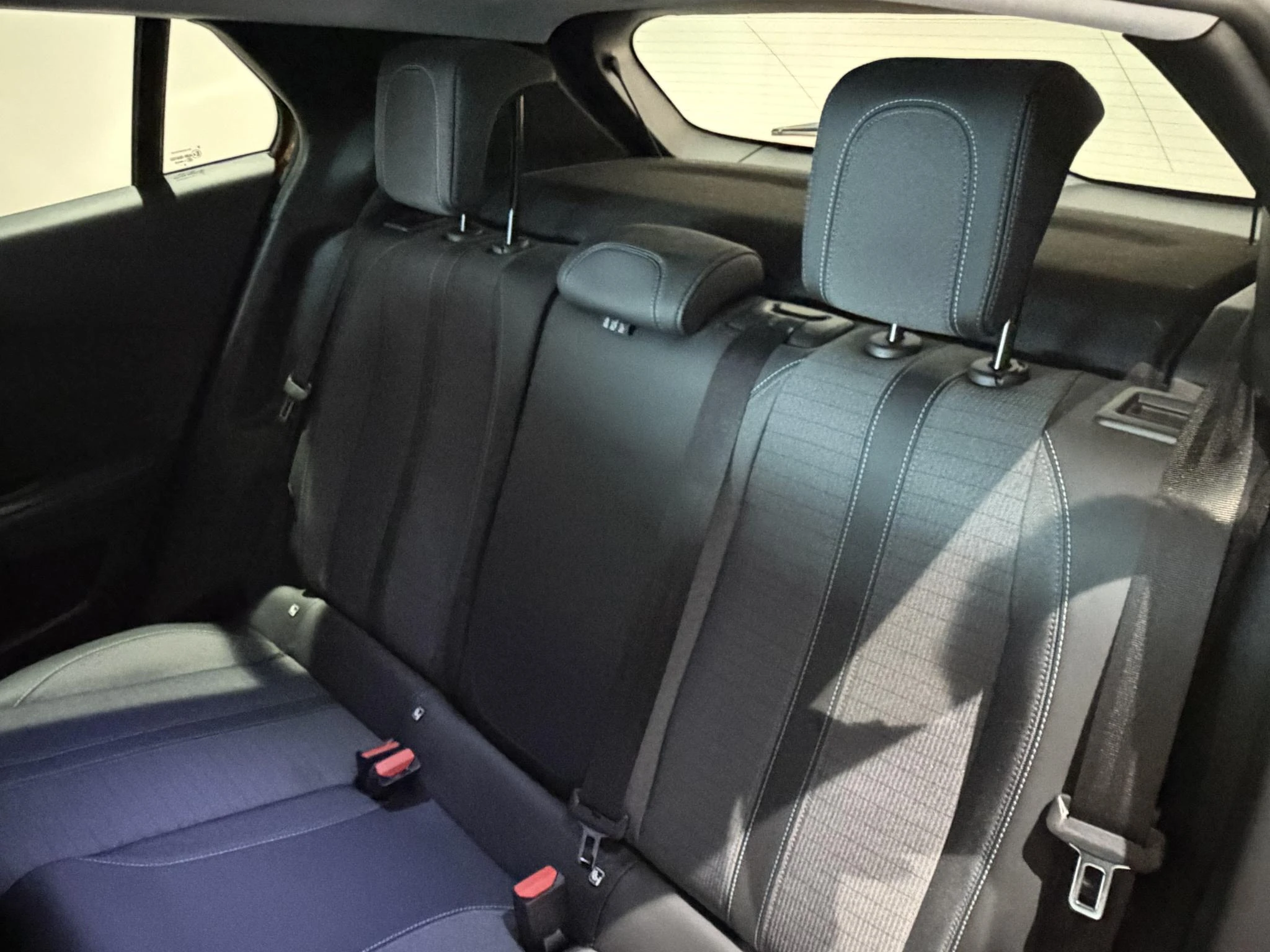 Peugeot-2008-image-9