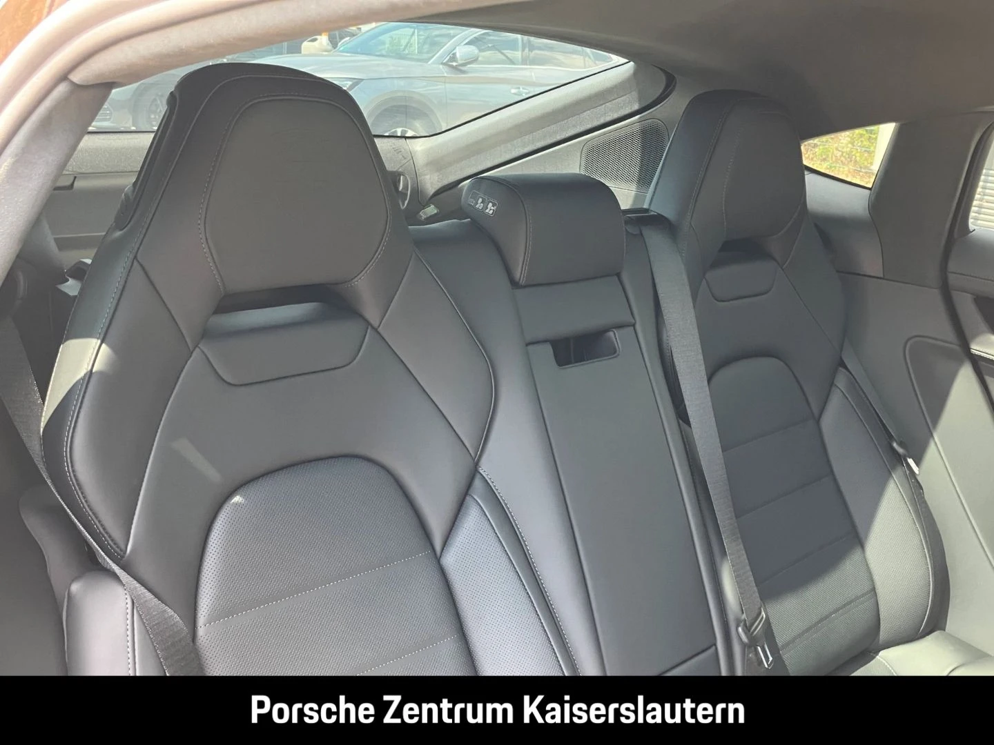 Porsche-Panamera-image-28