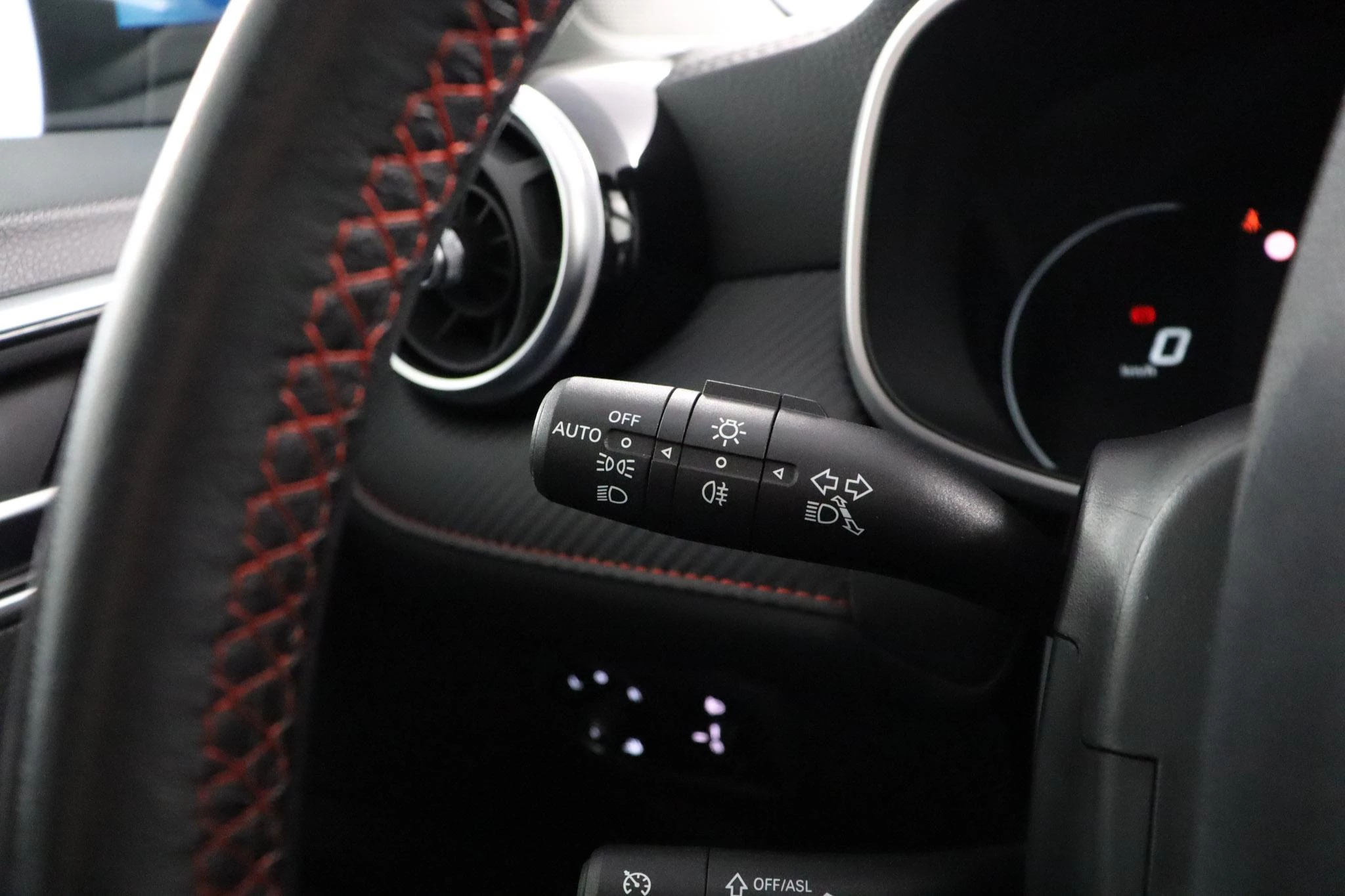 MG ZS EV Long Range Luxury 70 kWh