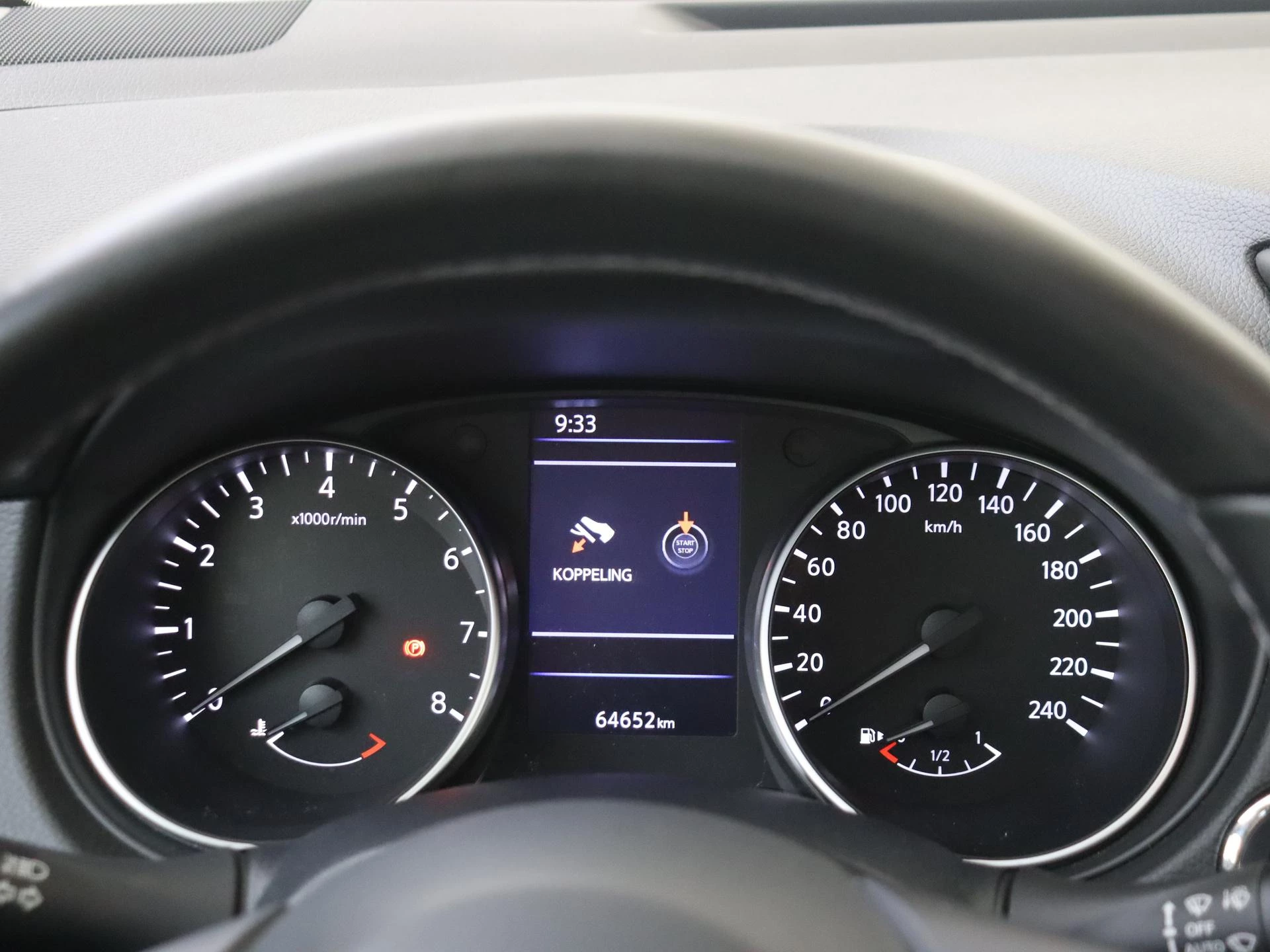 Nissan-QASHQAI-image-13