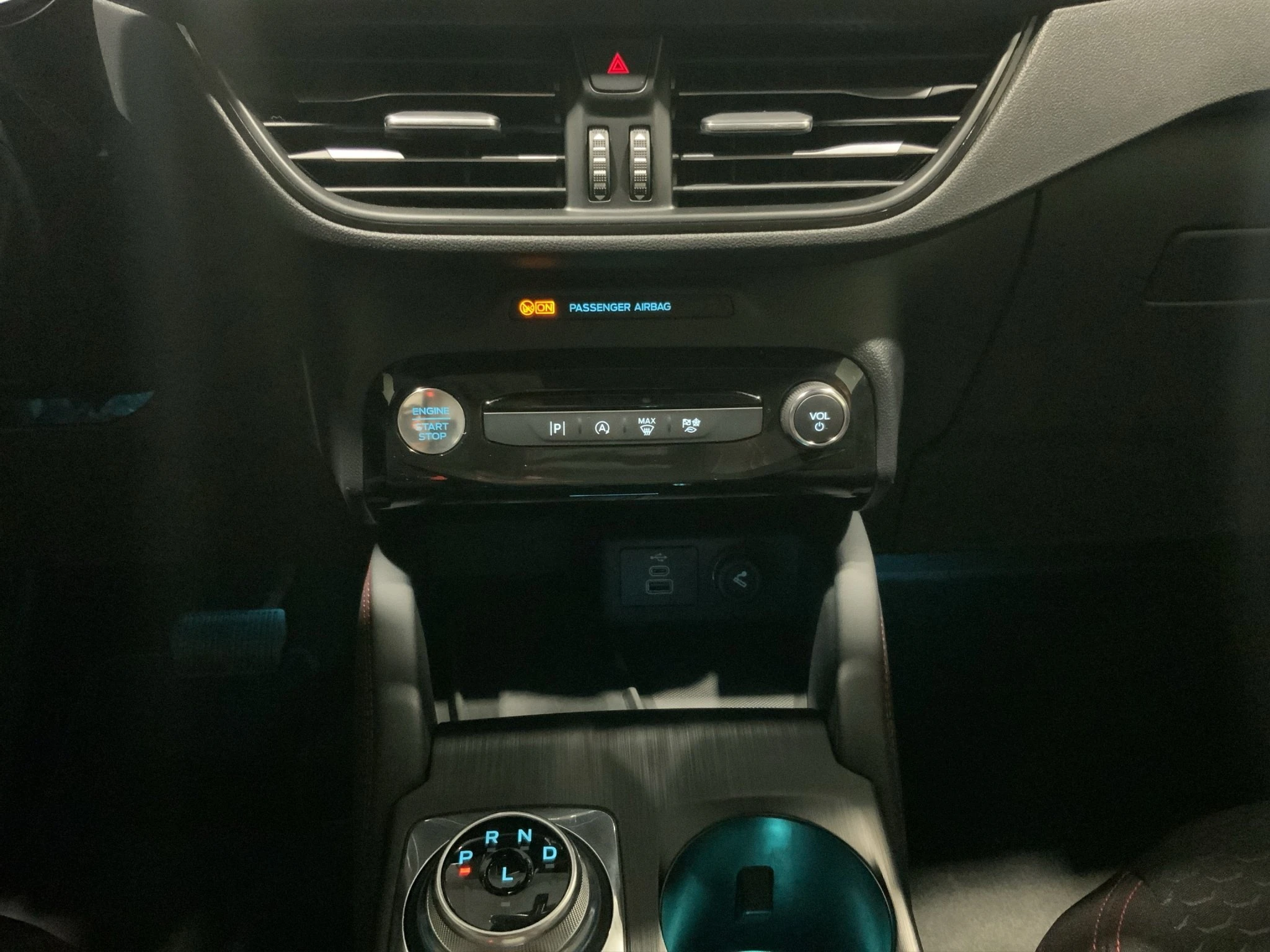 Ford-Kuga-image-13