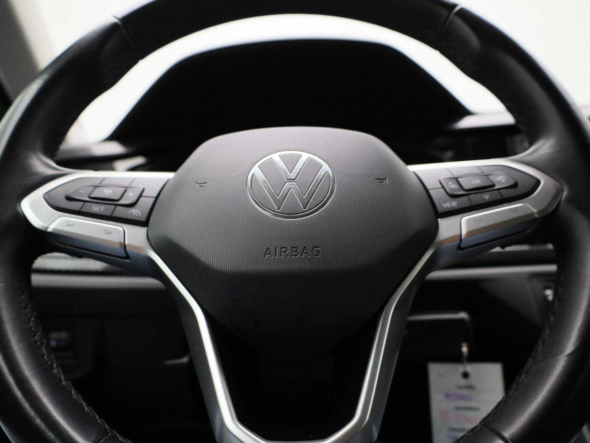 Volkswagen-Polo-image-25