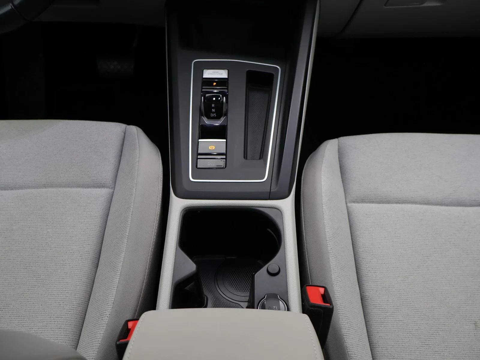 Volkswagen Golf VIII SW Golf 1.0eTSI Life 110PK *AUTOMAAT*LANE-ASSIST*ACC*PDC*APP-CONNECT*...*