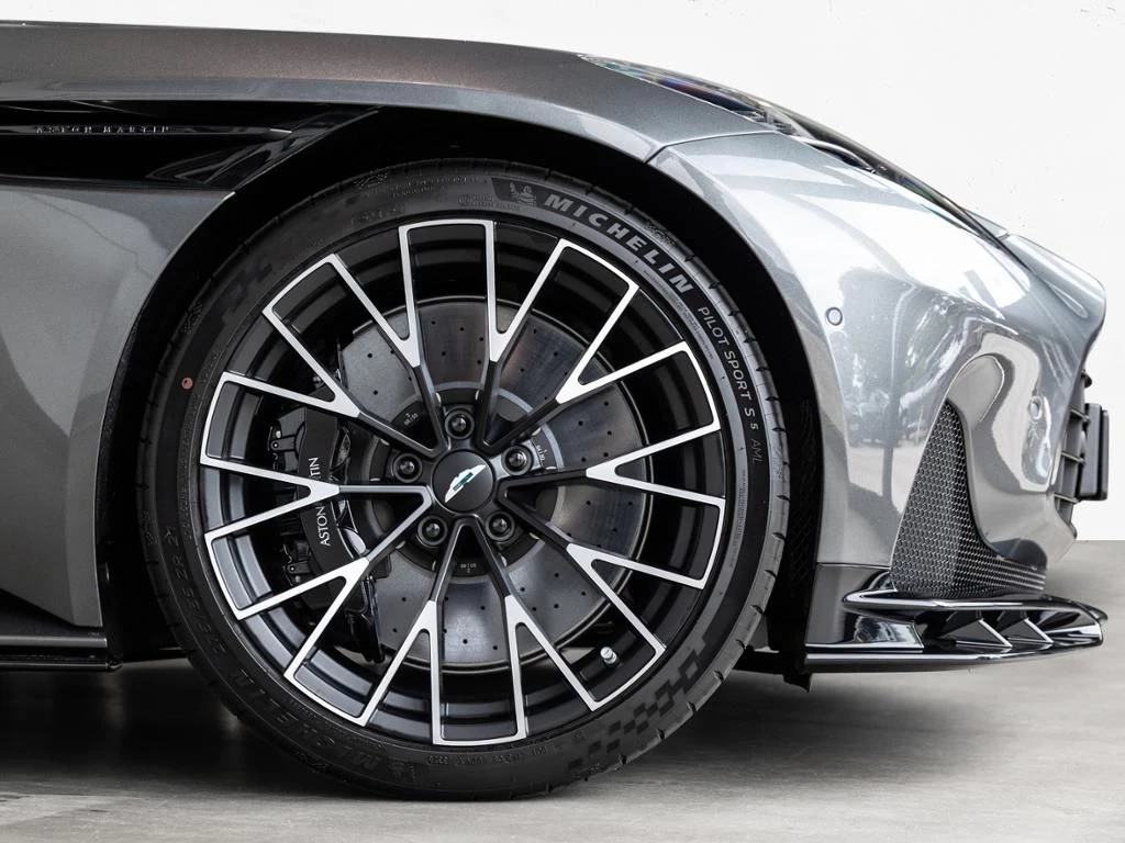 Aston Martin DB12 S Volante Aston Martin Hamburg