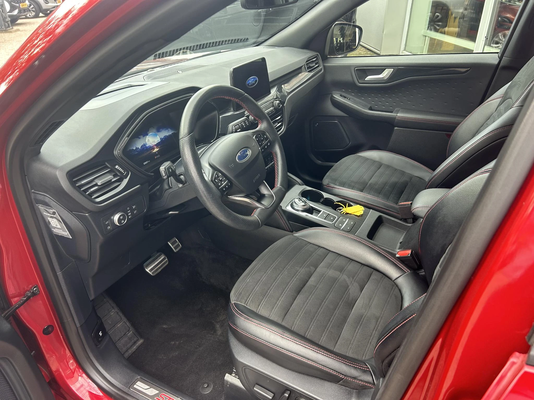Ford-Kuga-image-8