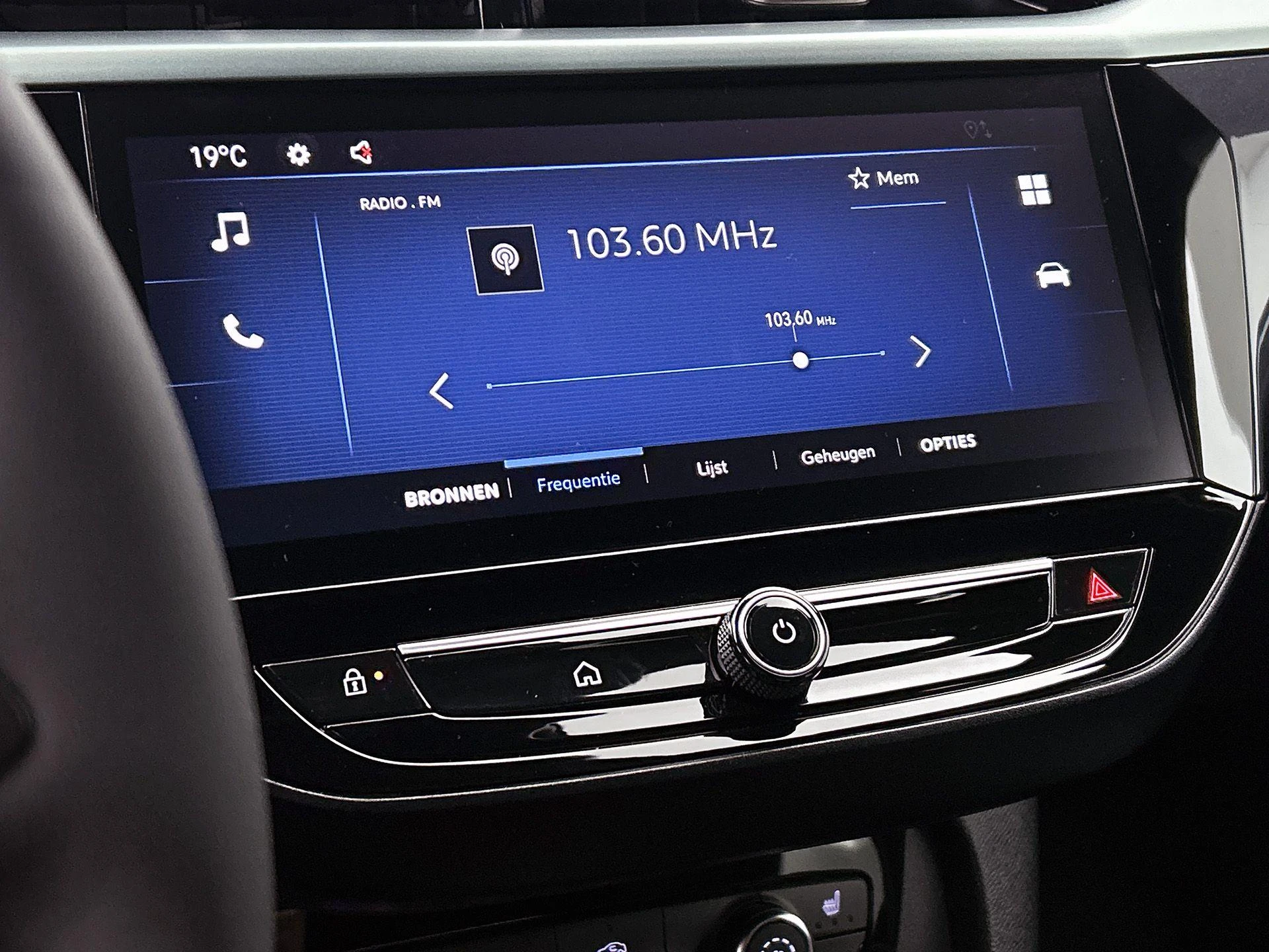 Opel-Corsa-image-6