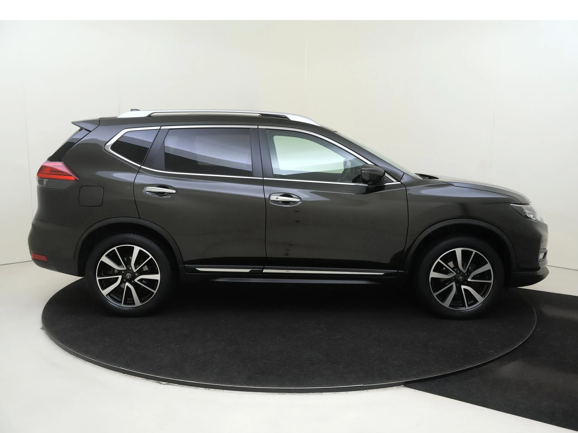 Nissan-X-Trail-image-8