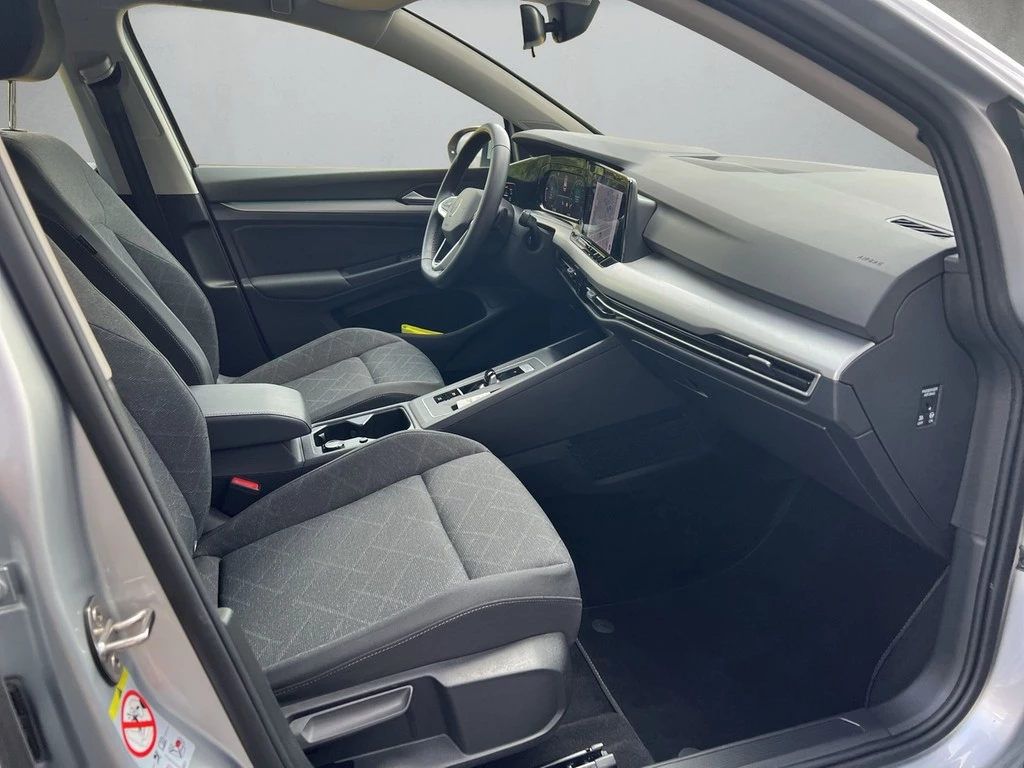 Volkswagen Golf VIII Variant 2.0 TDI DSG Life *Navi*LED*APP