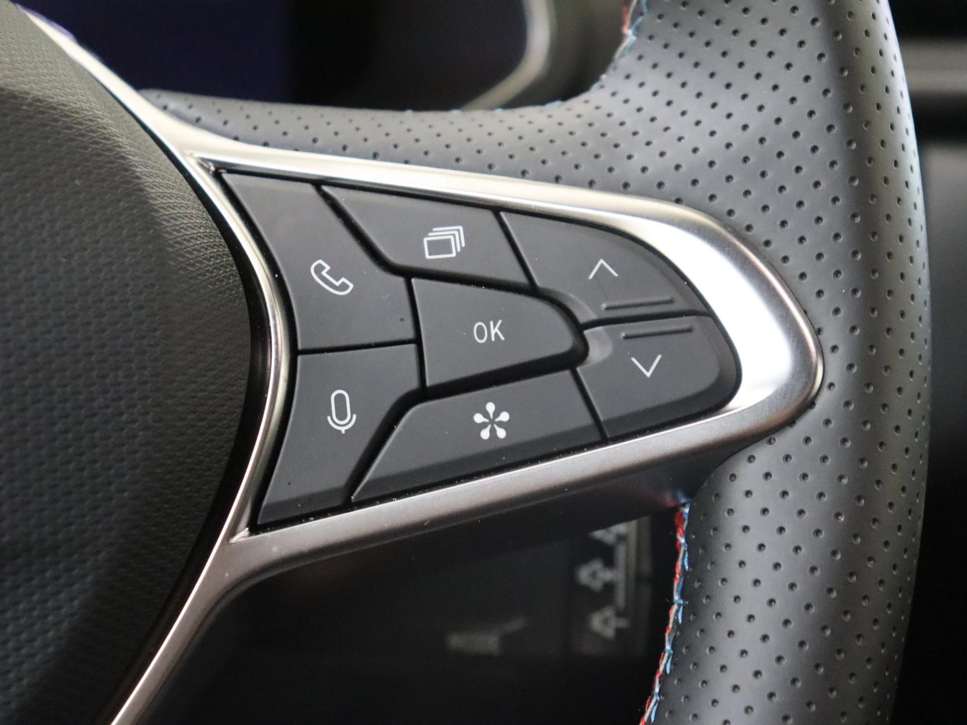 Renault-Captur-image-13