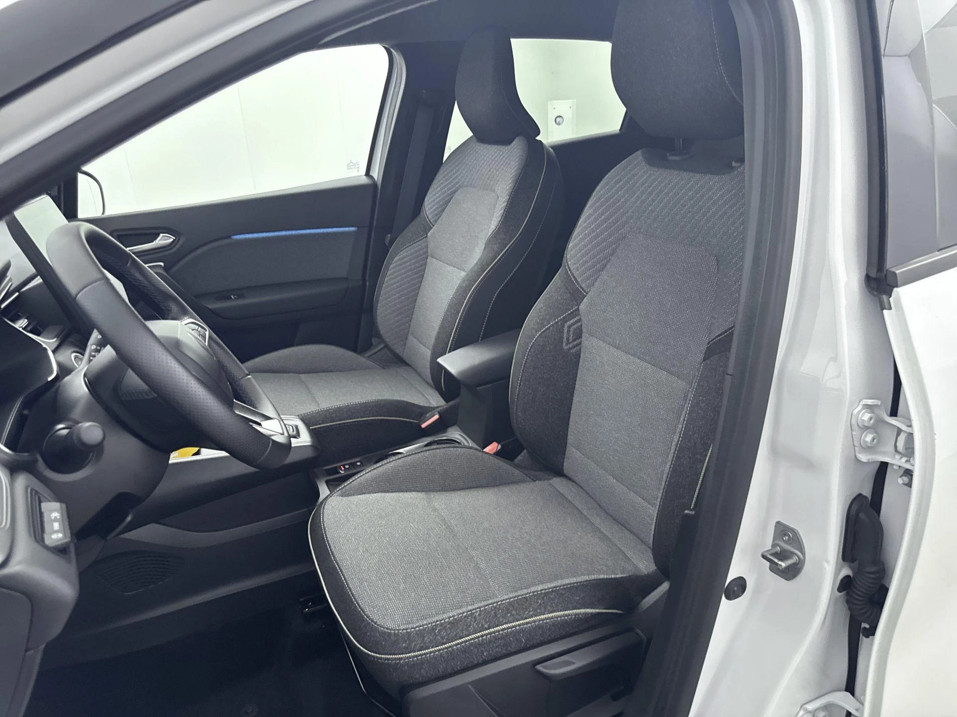 Renault-Captur-image-23