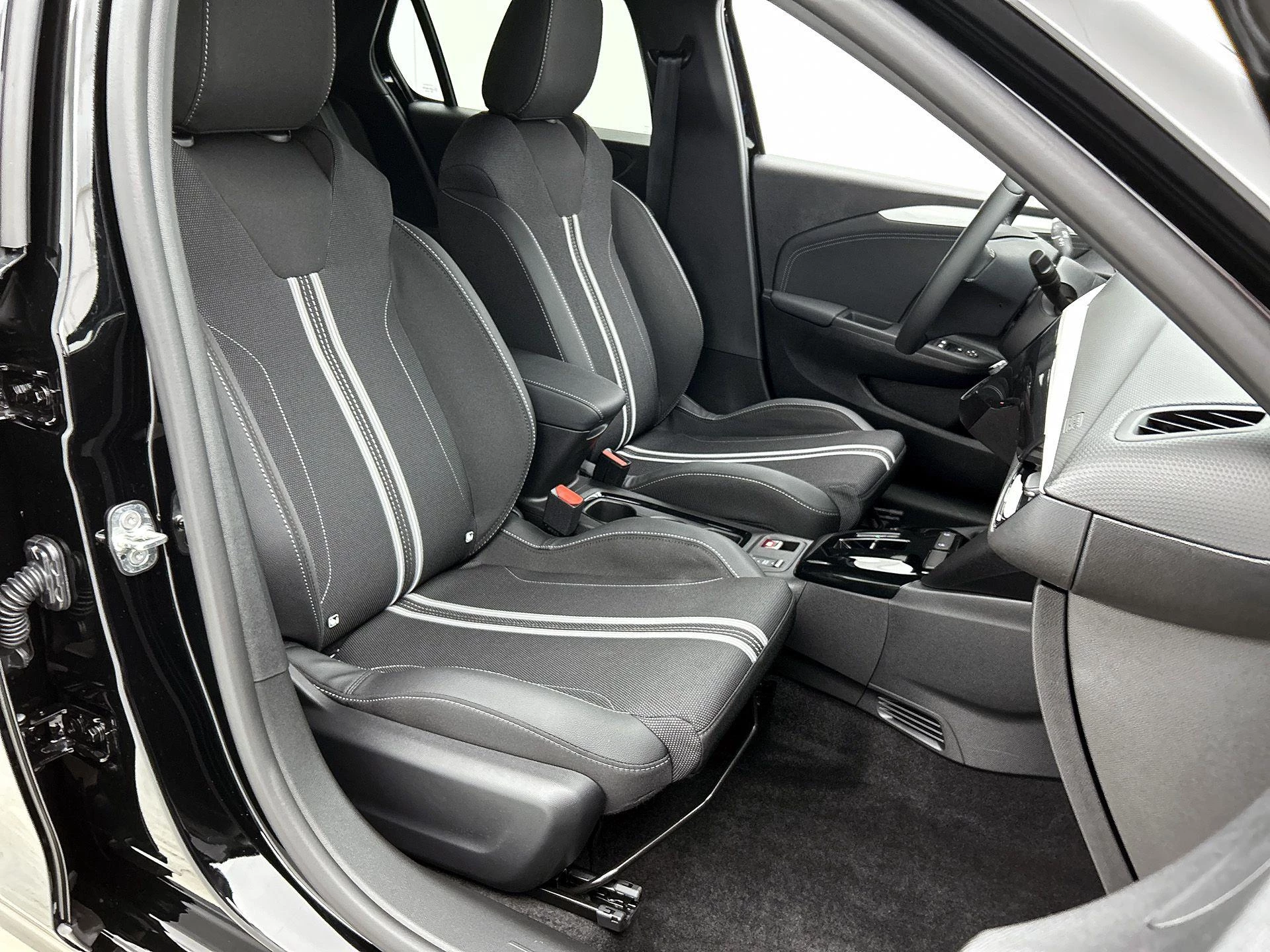 Opel-Corsa-image-37