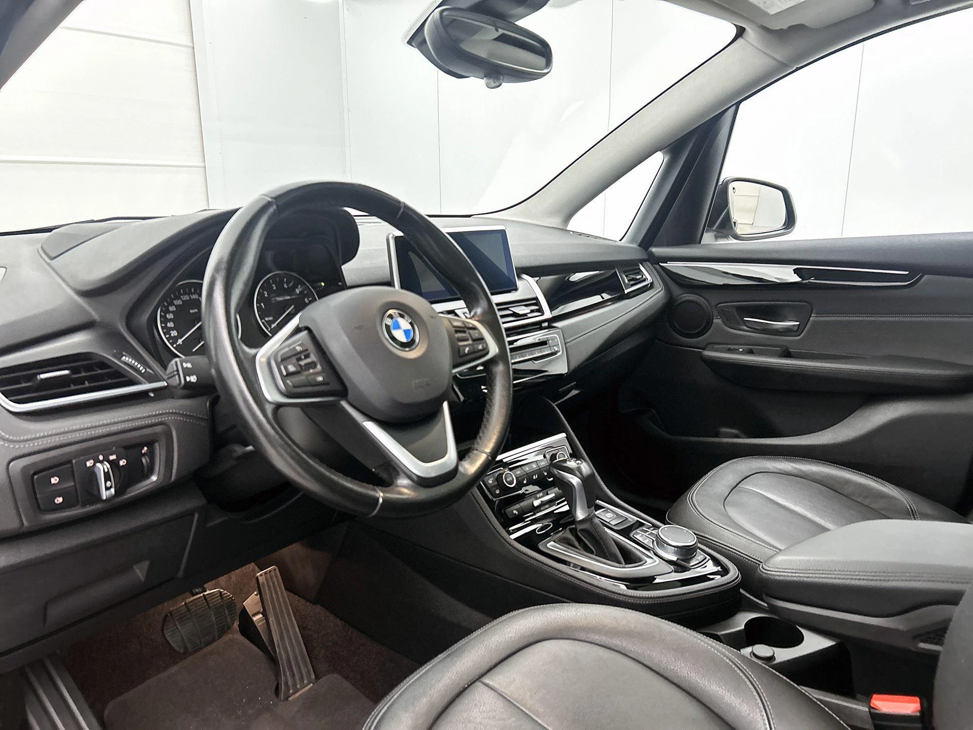 BMW-2 Serie-image-19