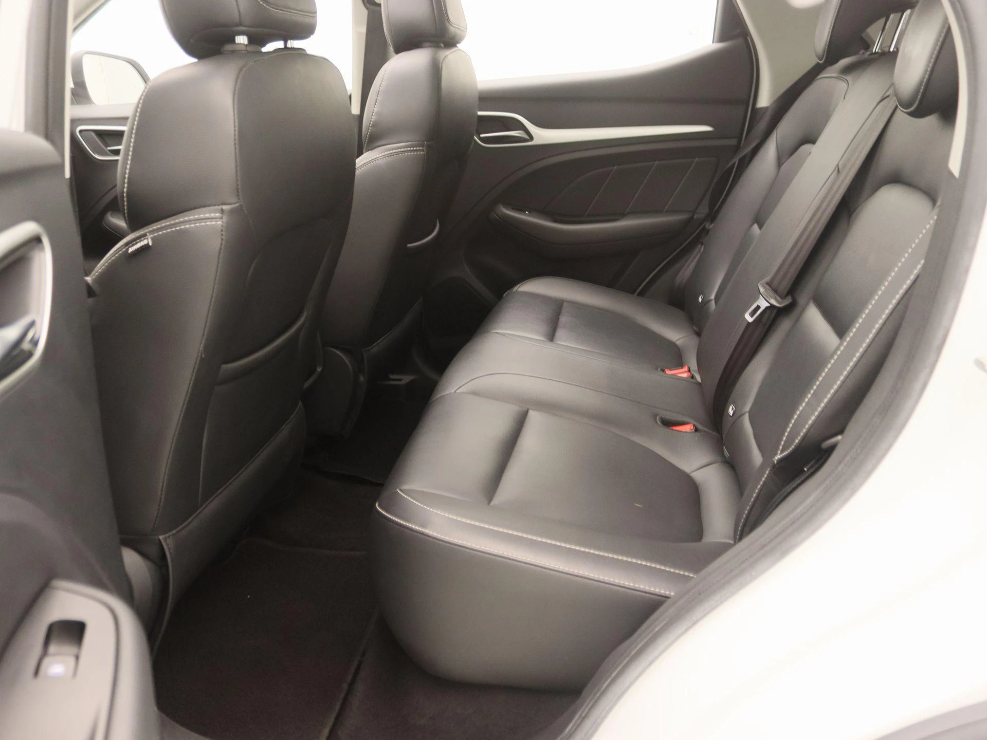 MG-ZS EV-image-13
