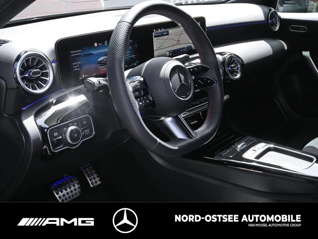 Mercedes-Benz A-Klasse 200 AMG AHK MBUX KEYLESS-GO AMG Line