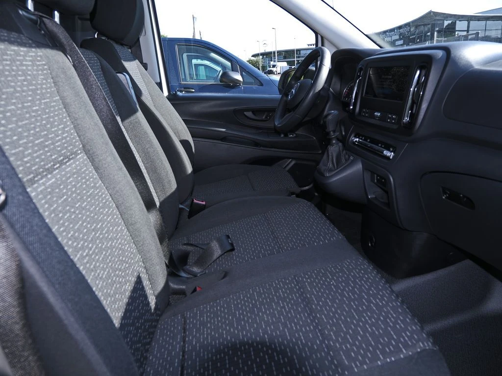 Mercedes-Benz-Vito 116-image-12
