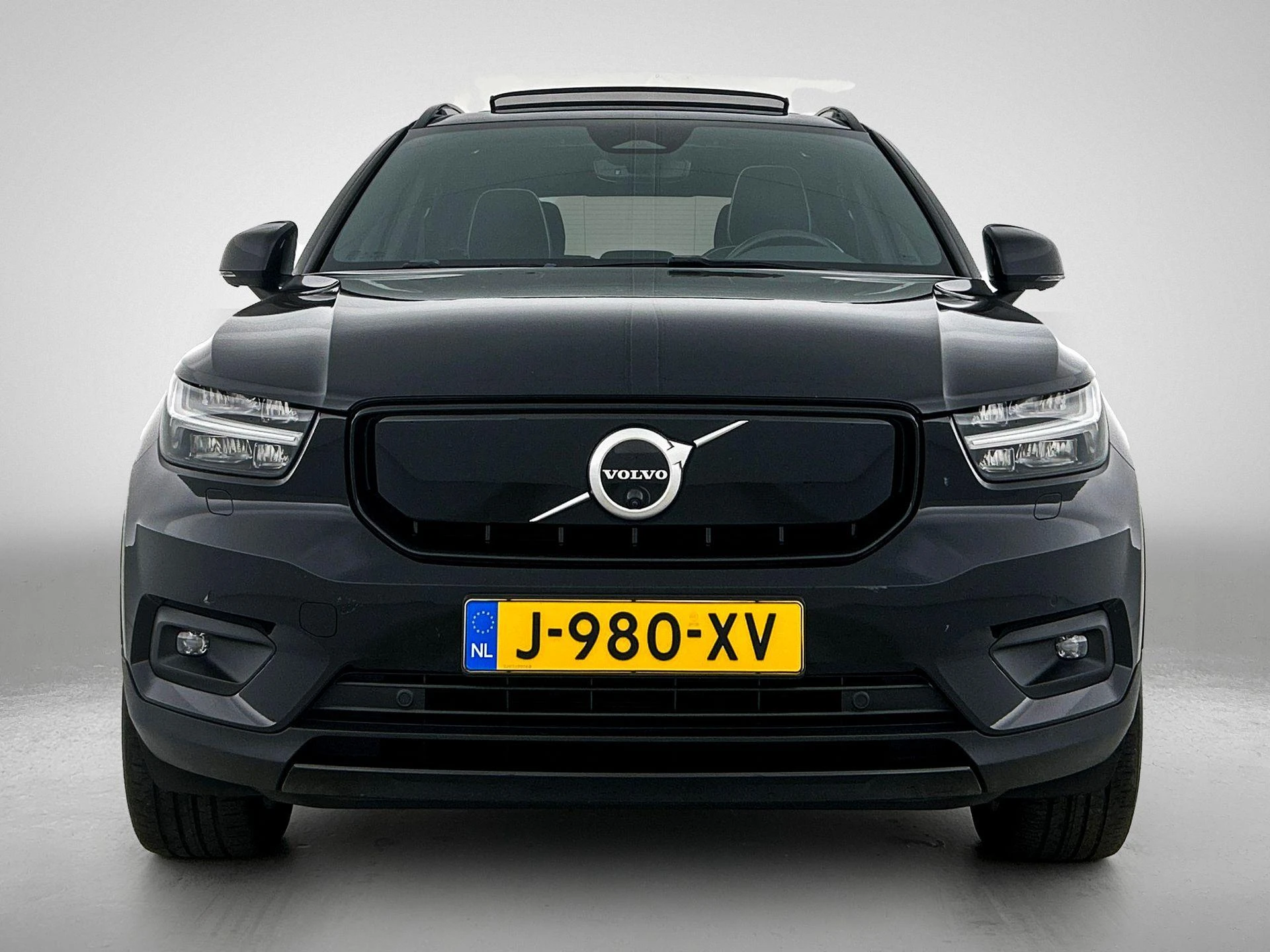Volvo XC40 Recharge P8 AWD R-Design