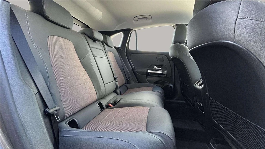 Mercedes-Benz-EQA-image-20