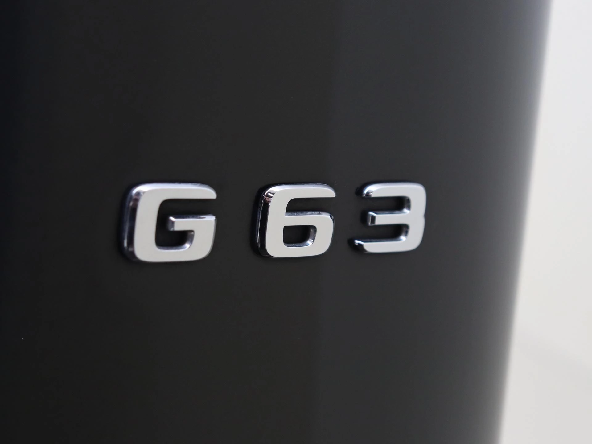 Mercedes-Benz-G-Klasse-image-40