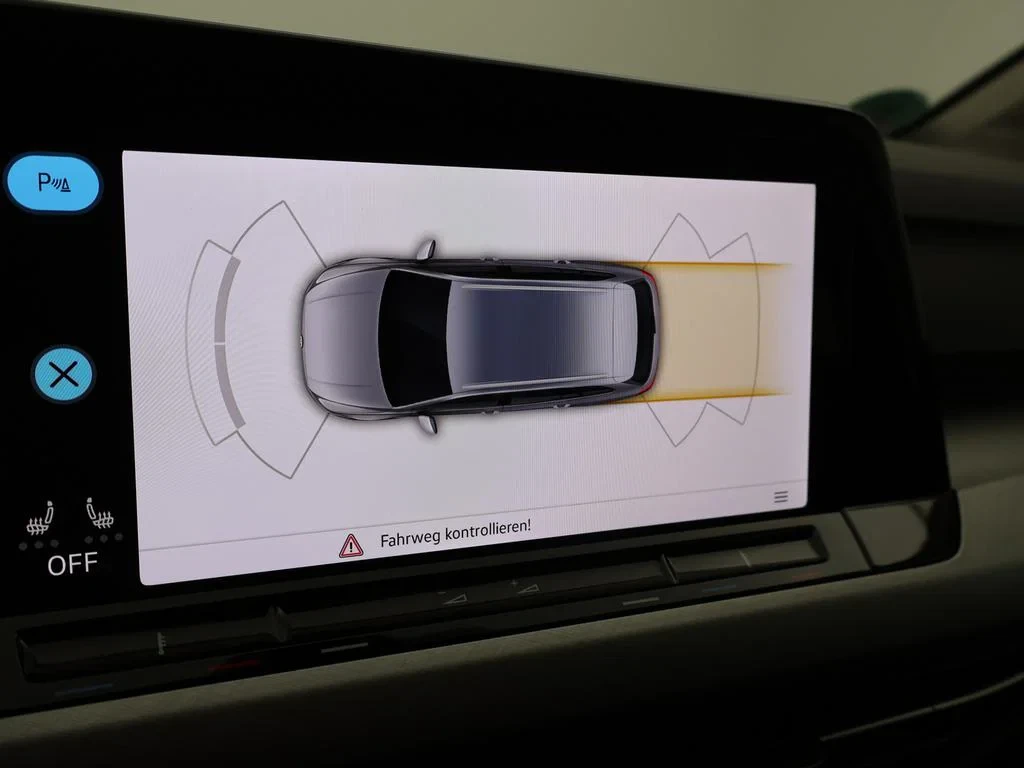 Volkswagen-Golf-image-18
