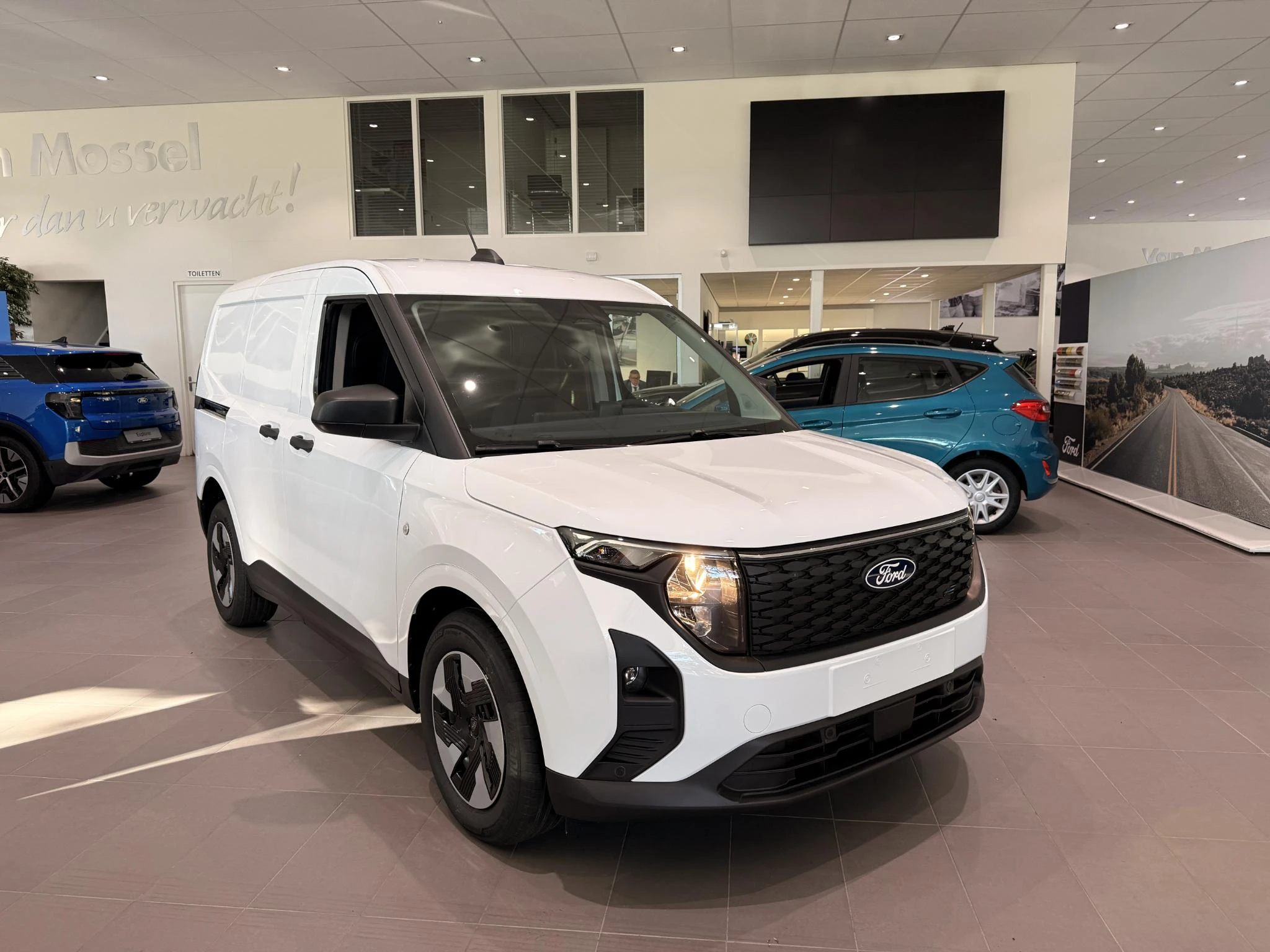 Ford-E-Transit-image-4
