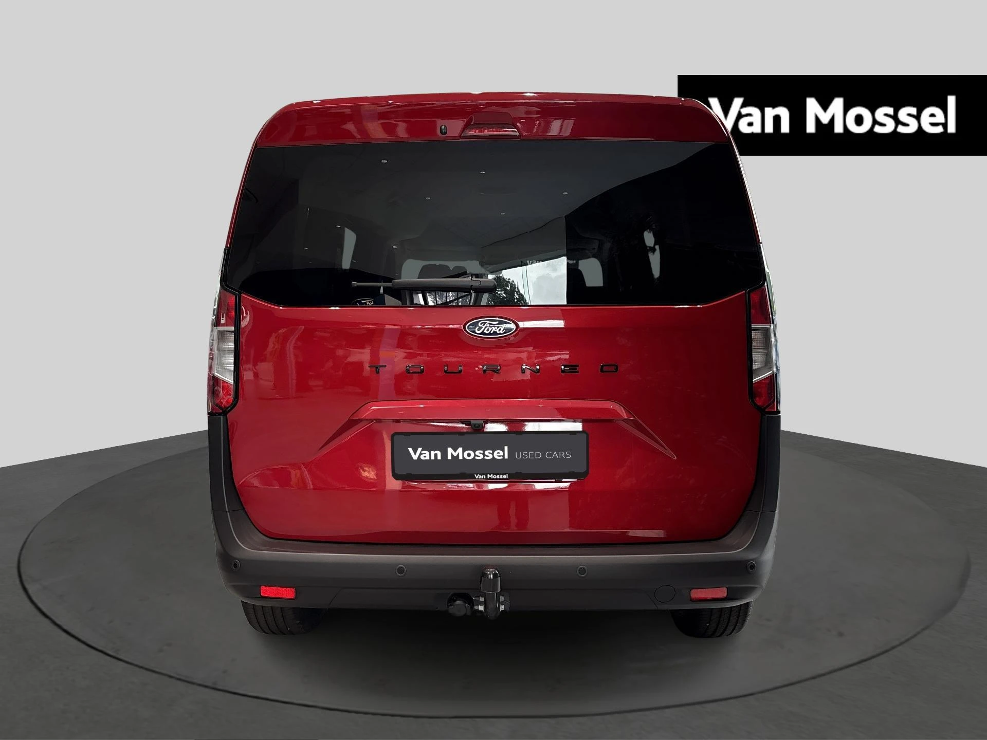 Ford-Tourneo Courier-image-2