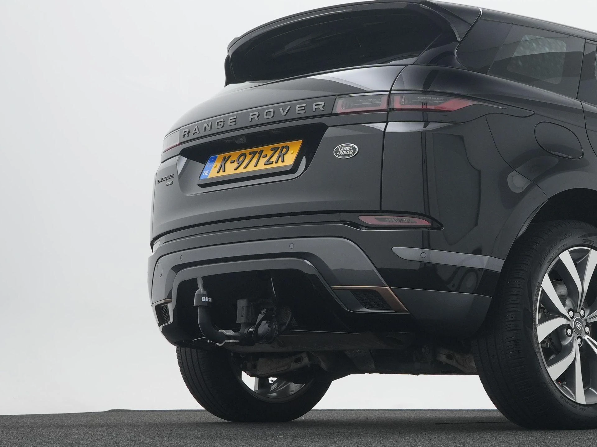 Land Rover-Range Rover Evoque-image-45