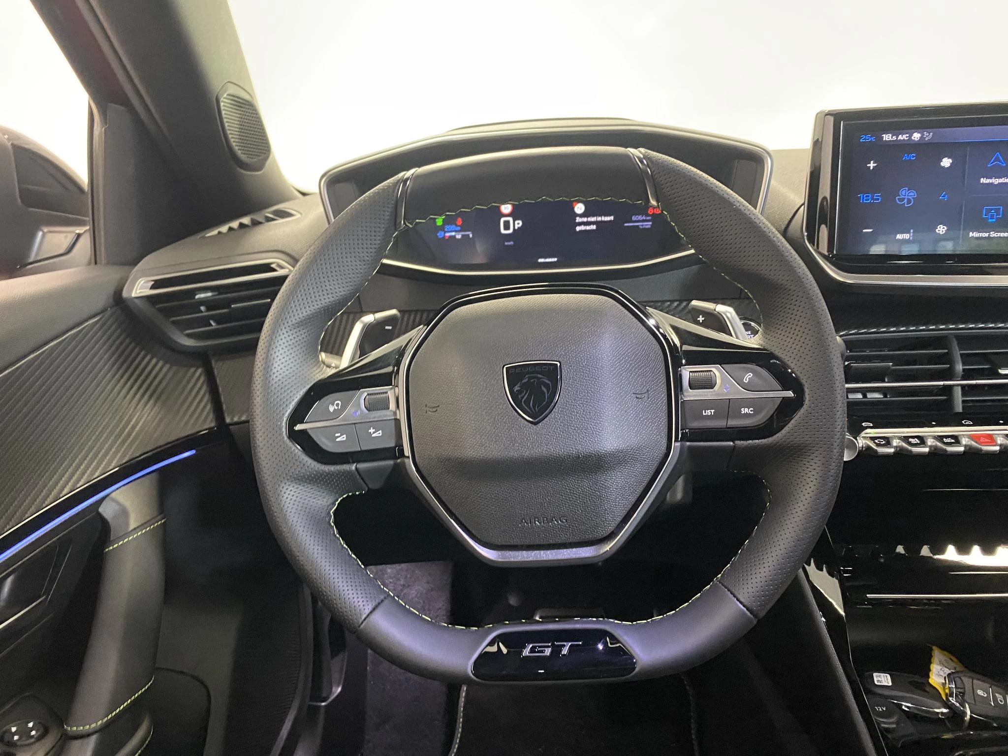 Peugeot 2008 1.2 Hybrid 145 GT