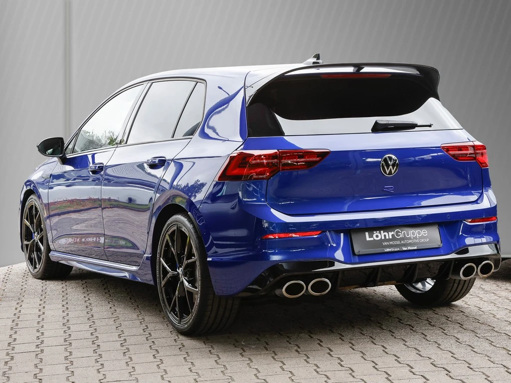 Volkswagen-Golf-image-3