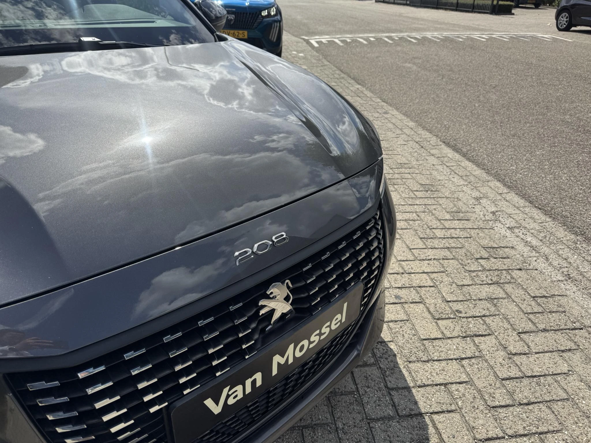 Peugeot-208-image-7