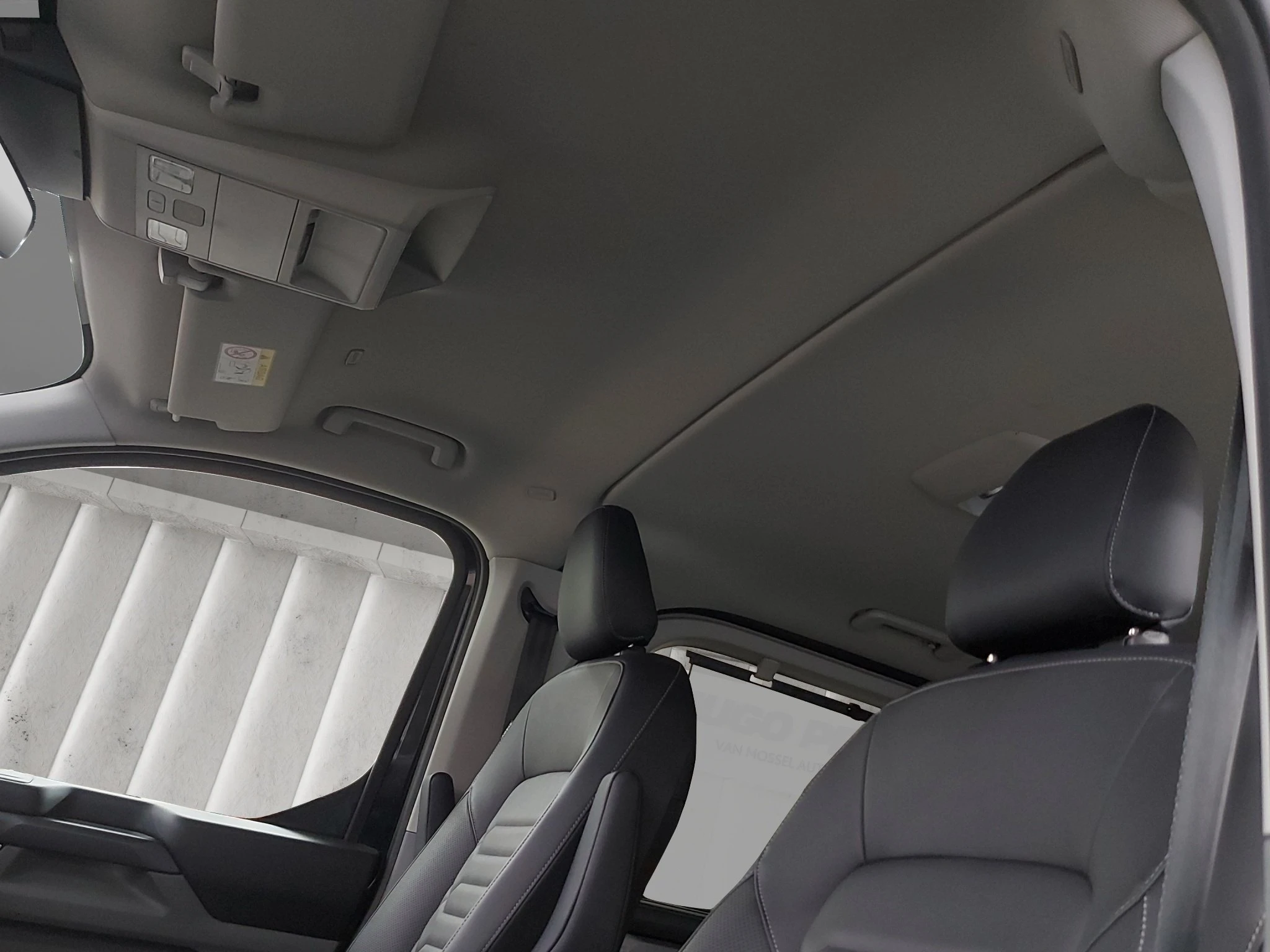 Ford-Tourneo Custom-image-15
