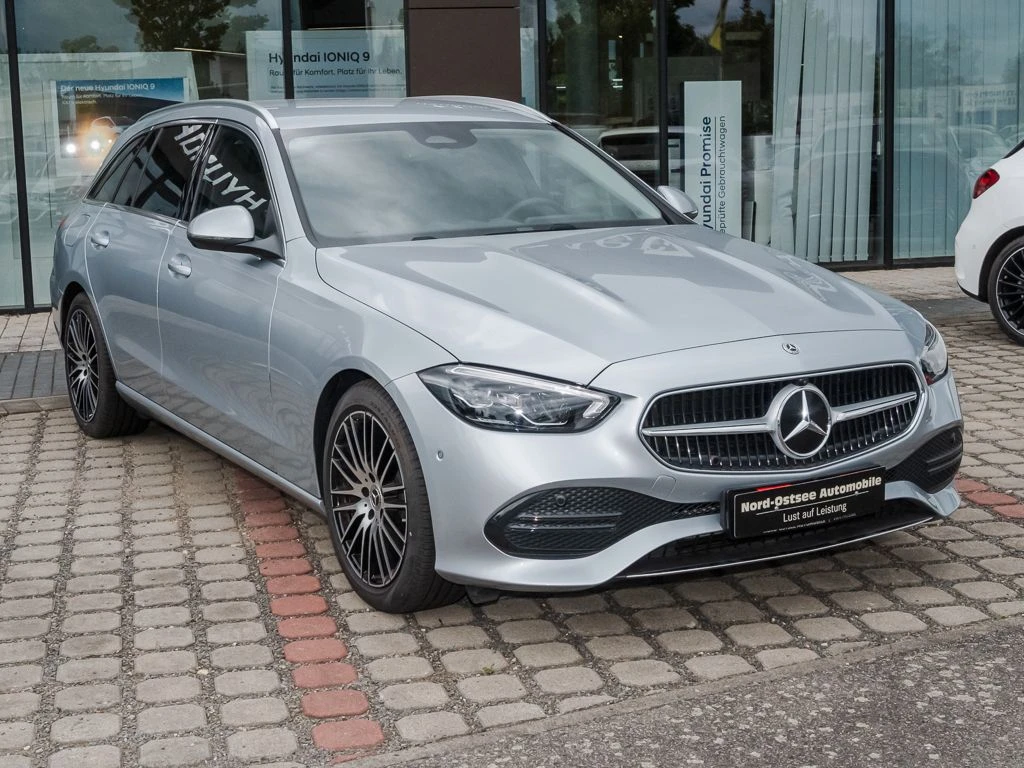 Mercedes-Benz-C-Klasse 180-image-4