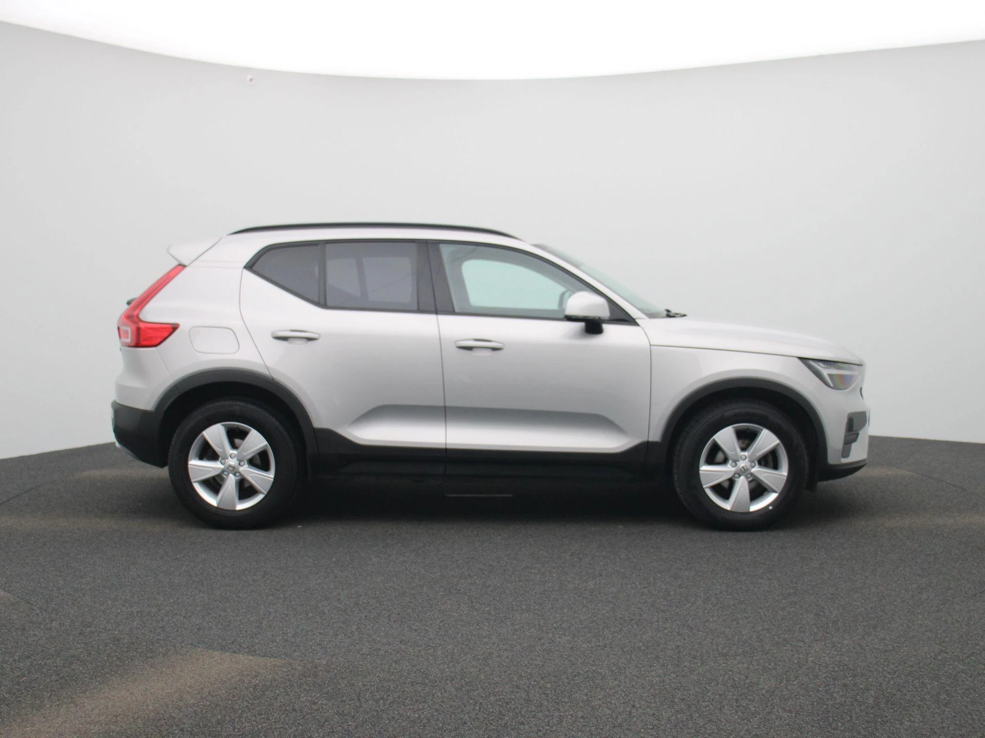 Volvo-XC40-image-4